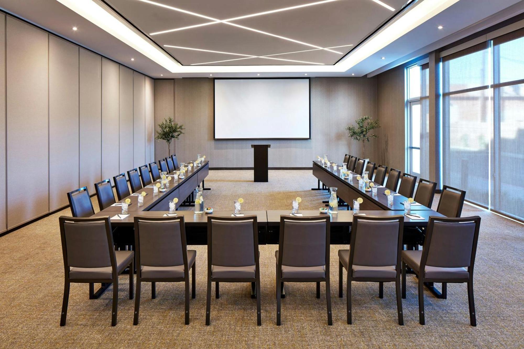 Springhill Suites By Marriott Los Angeles Downey Exterior photo