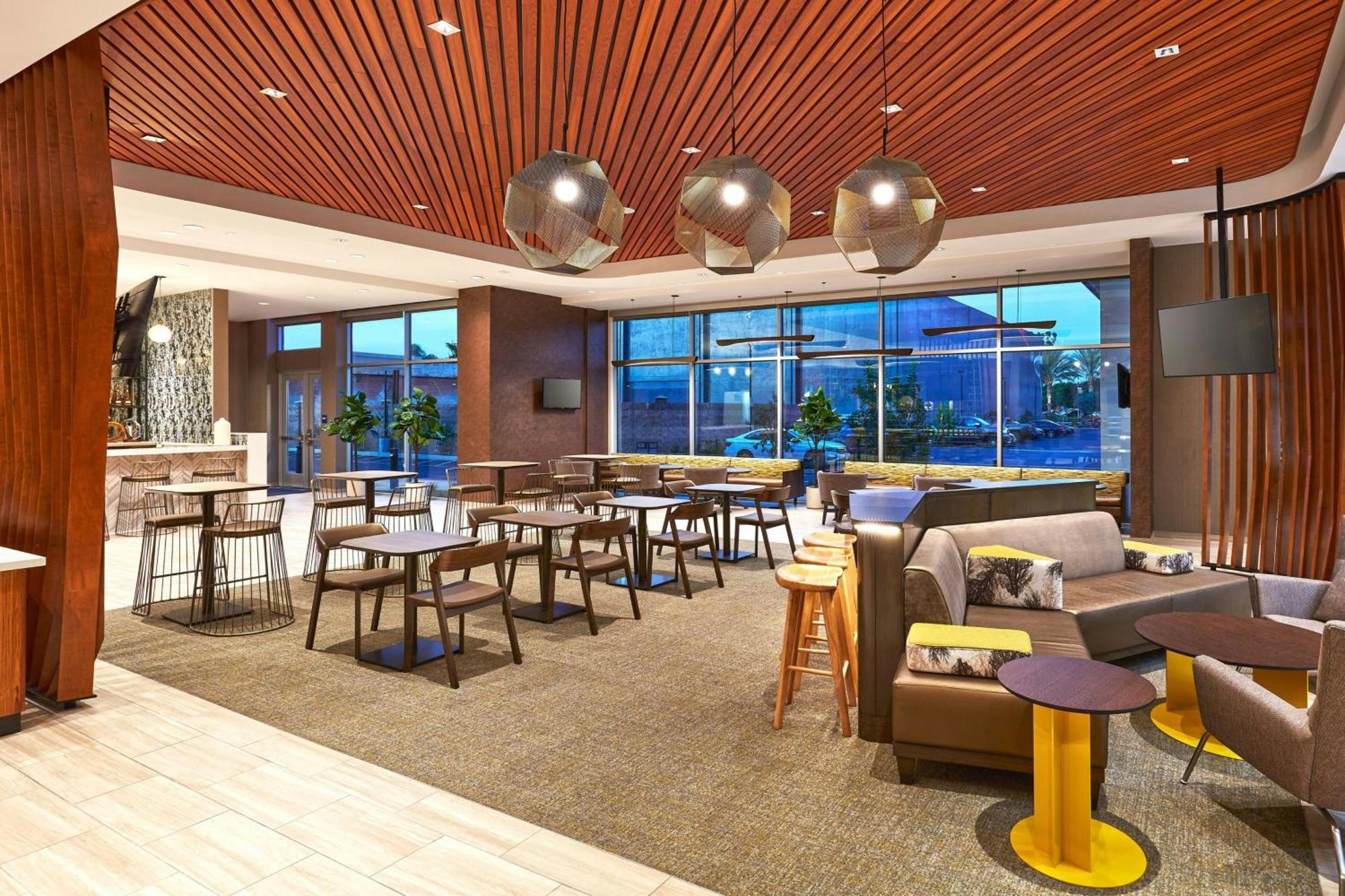 Springhill Suites By Marriott Los Angeles Downey Exterior photo