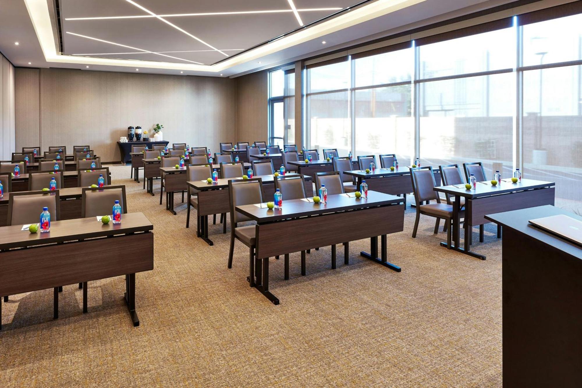 Springhill Suites By Marriott Los Angeles Downey Exterior photo